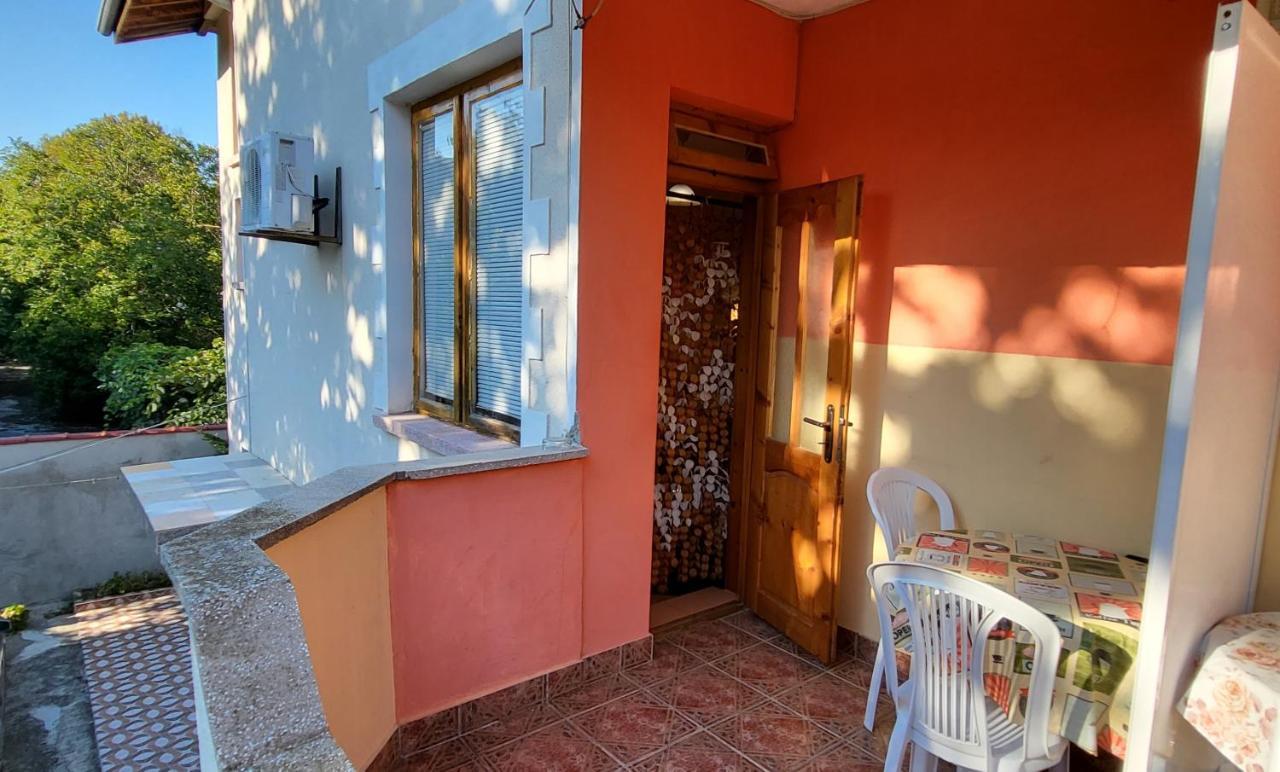 Amfora Guest House Byala  Esterno foto