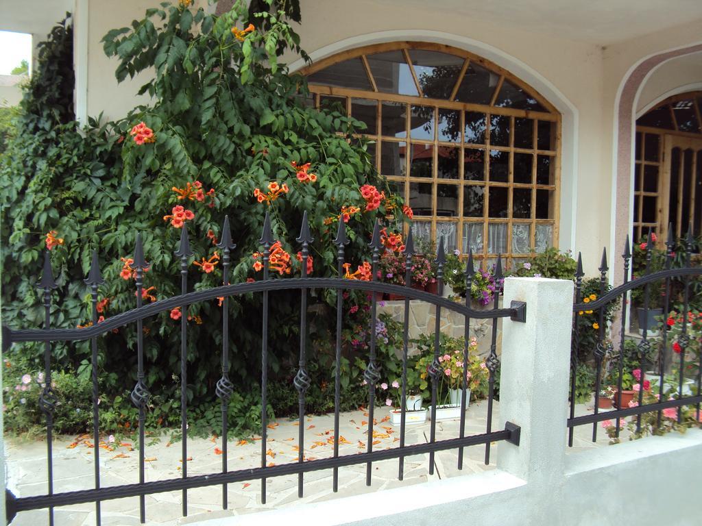 Amfora Guest House Byala  Esterno foto