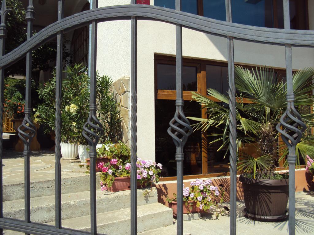 Amfora Guest House Byala  Esterno foto